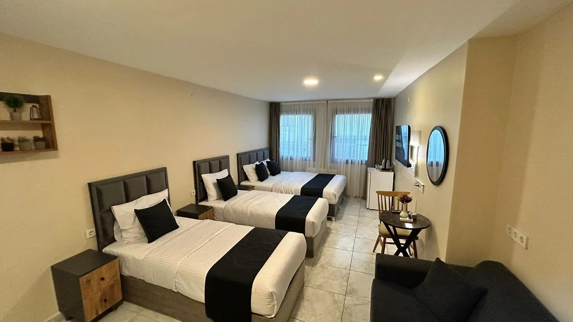 ***  Istanbul Taksim Istiklal Street Casavilla Hotel トルコ