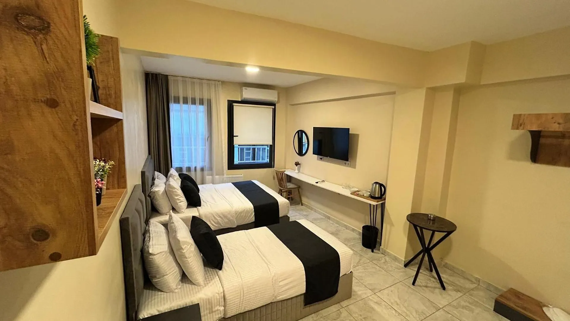 Istanbul Taksim Istiklal Street Casavilla Hotel