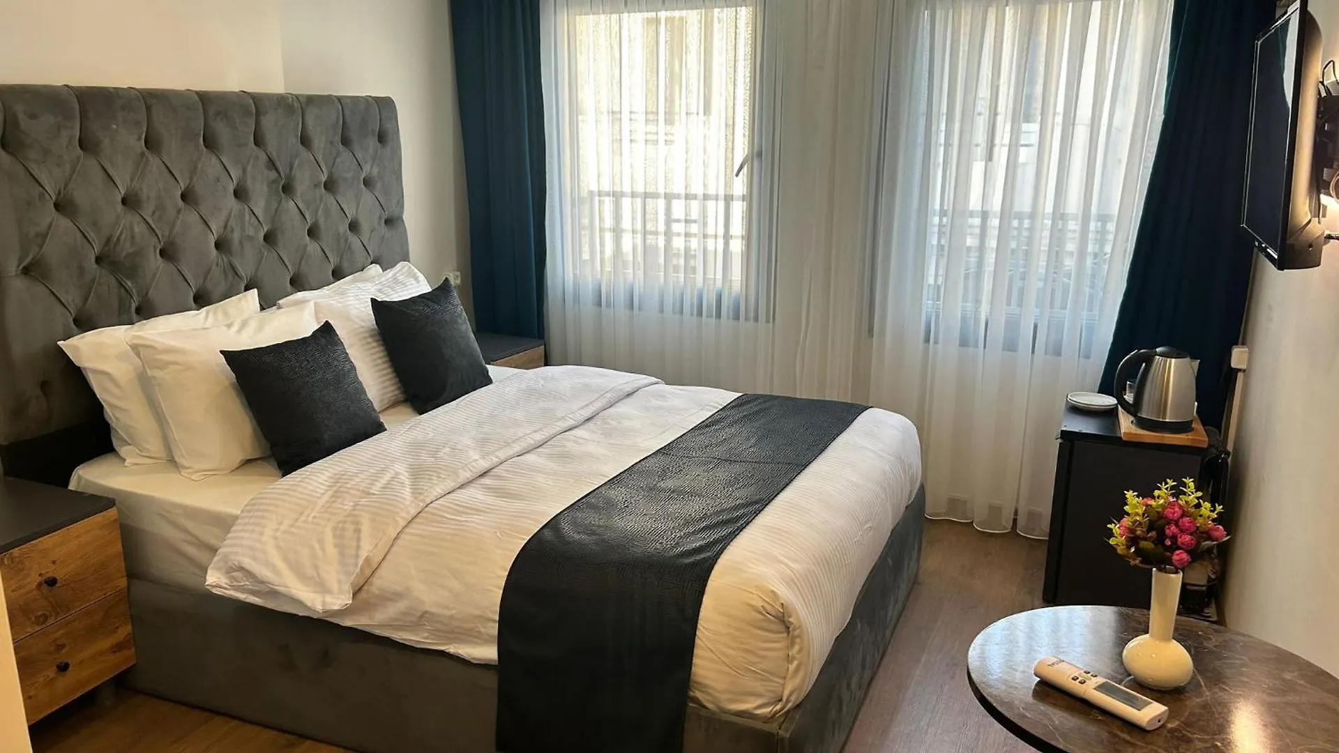 Istanbul Taksim Istiklal Street Casavilla Hotel